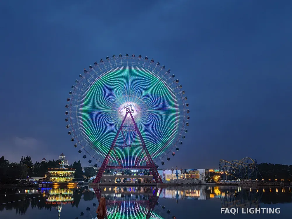 Grande roue de 108 m « Dalian Eye » au Discovery Kingdom, Dalian, Liaoning